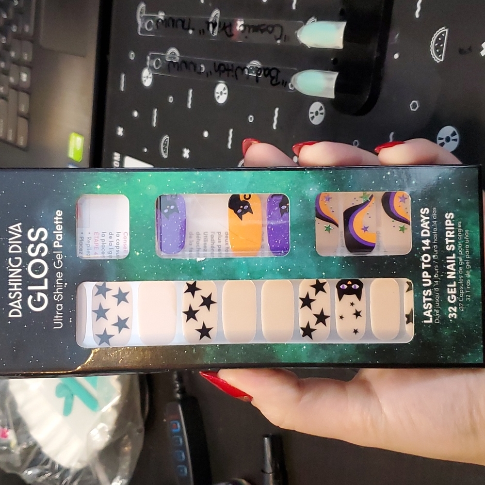 Dashing Diva GLOSS gel nail strips nail polish wraps